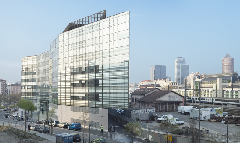 Immeuble de bureaux "Le Carat" Zac Thiers à Lyon